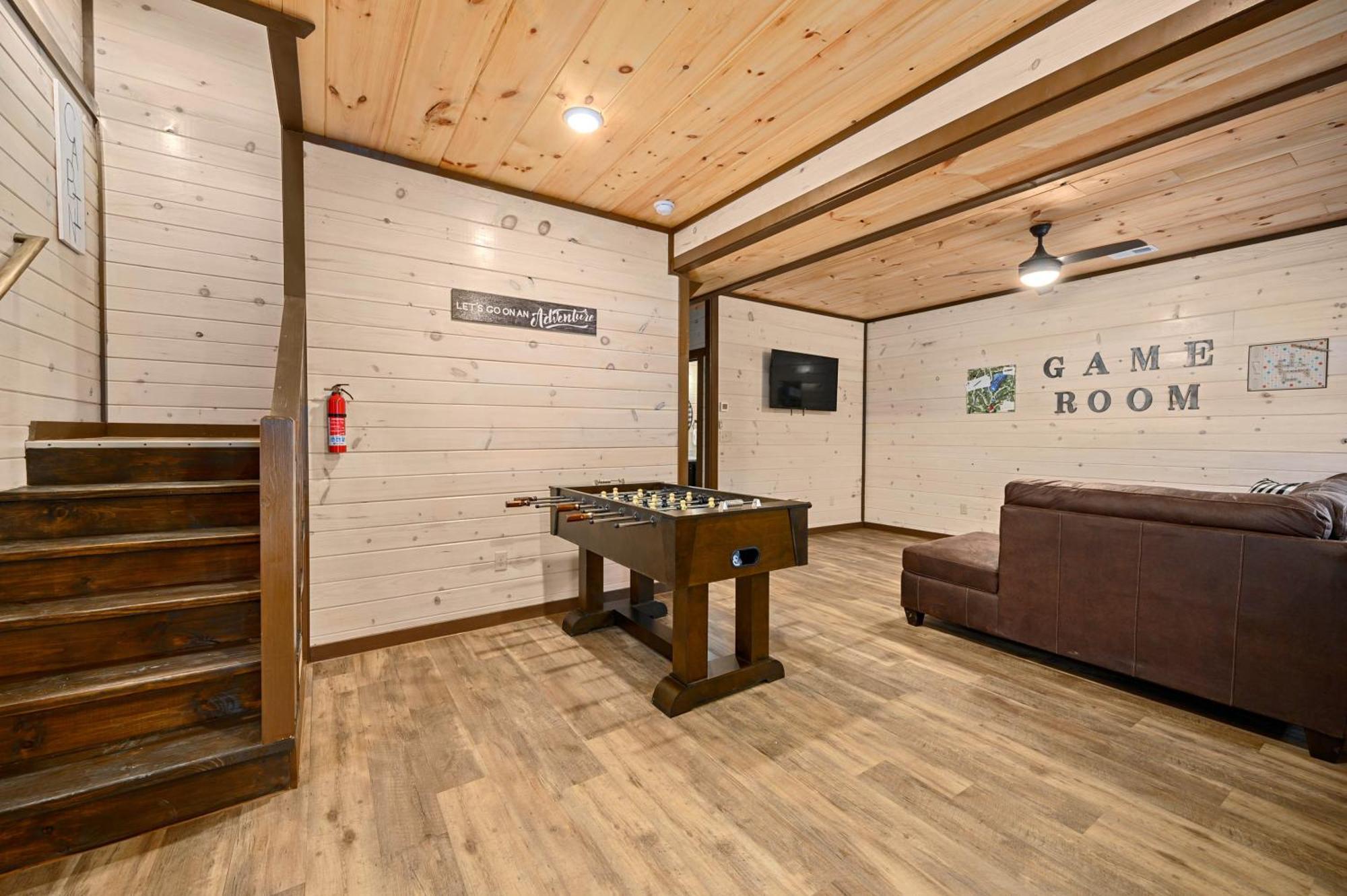 Luxury 3-Br Cabin Minutes From Parkway With Game Room And Hot Tub Pigeon Forge Εξωτερικό φωτογραφία