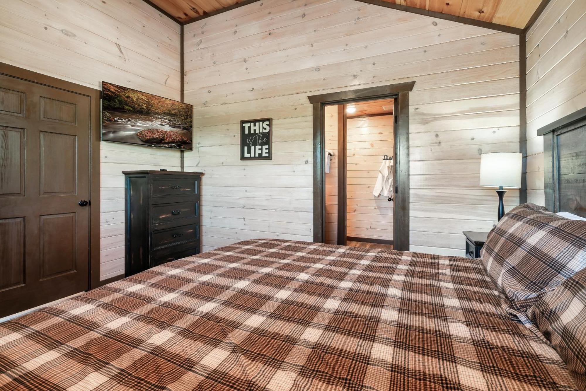 Luxury 3-Br Cabin Minutes From Parkway With Game Room And Hot Tub Pigeon Forge Εξωτερικό φωτογραφία