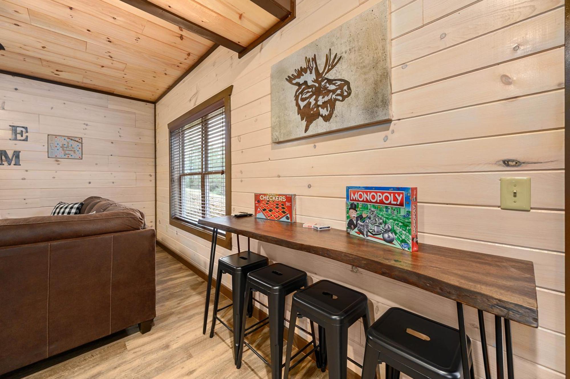 Luxury 3-Br Cabin Minutes From Parkway With Game Room And Hot Tub Pigeon Forge Εξωτερικό φωτογραφία