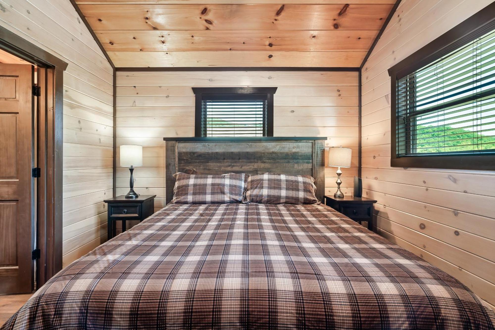 Luxury 3-Br Cabin Minutes From Parkway With Game Room And Hot Tub Pigeon Forge Εξωτερικό φωτογραφία