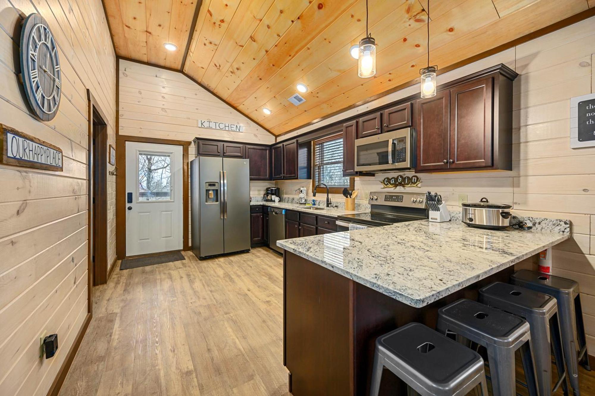 Luxury 3-Br Cabin Minutes From Parkway With Game Room And Hot Tub Pigeon Forge Εξωτερικό φωτογραφία